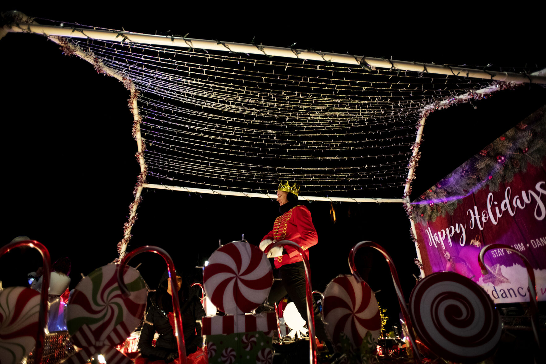 120521-news-festivaloflights 06.jpg